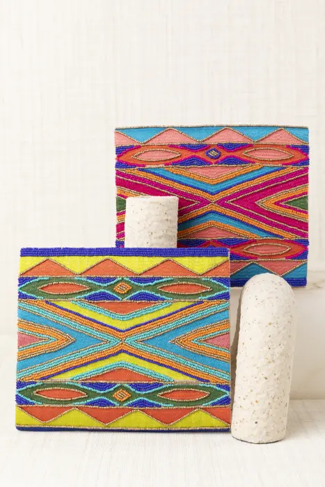 Bolso cartera bordado resinas