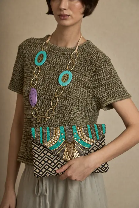 Bolso cartera zigzag solapa bordada