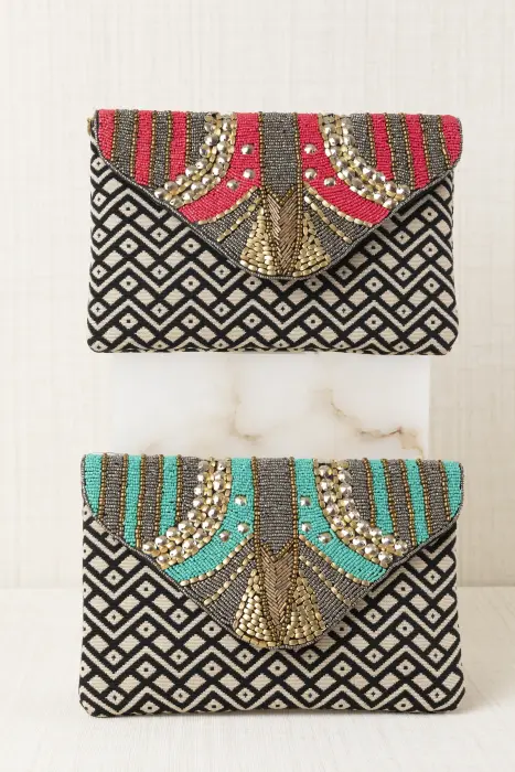 Bolso cartera zigzag solapa bordada