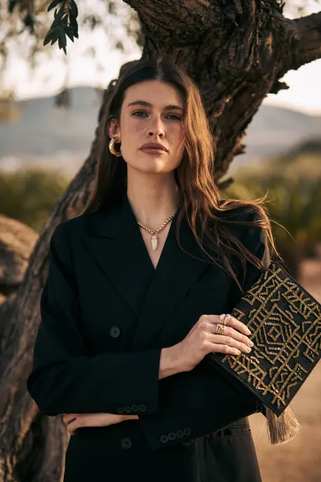 Bolso cartera bordado metalizado