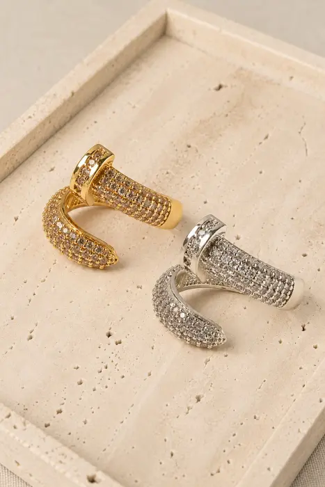 Anillo clavo con cristales