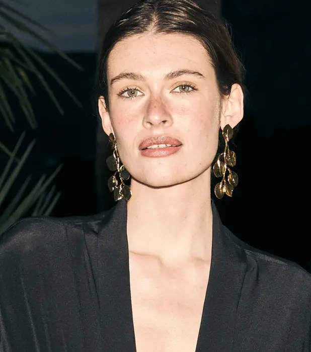 Pendiente rama metal labrado