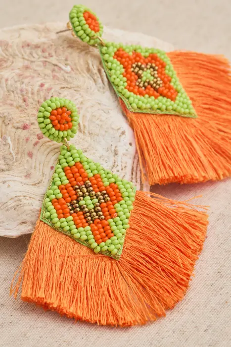 Pendiente abanico flecos