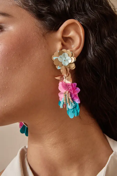 Pendiente flores pailletes