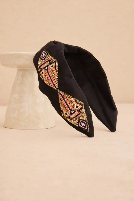 Diadema bordado rombos resina