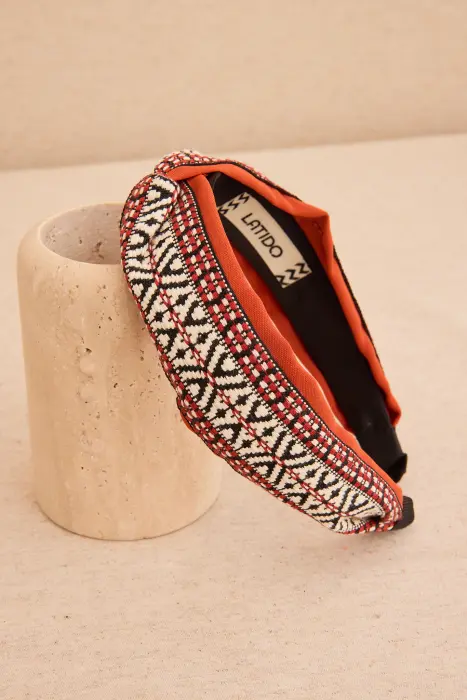 Diadema cinta satén nudo