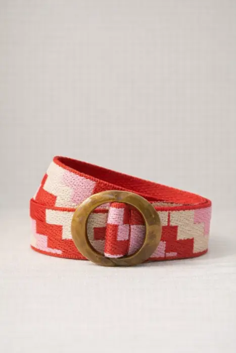 Cinturón hebilla resina cenefa cubos