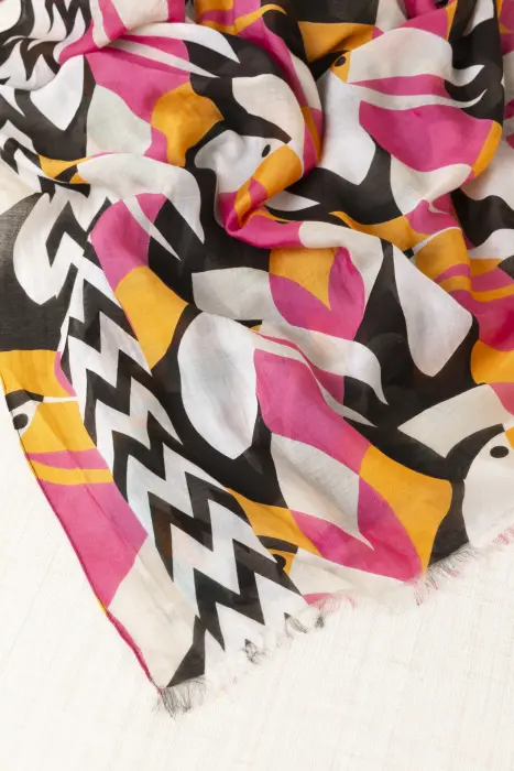 Fular estampado tucanes