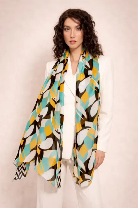 Fular estampado tucanes