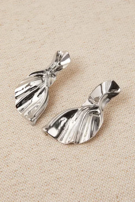 Pendientes abanico y hoja ondulada
