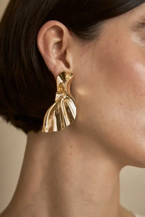 Pendientes abanico y hoja ondulada