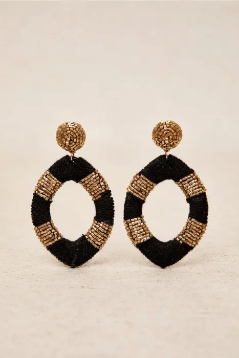 Pendiente aros ovalados negro