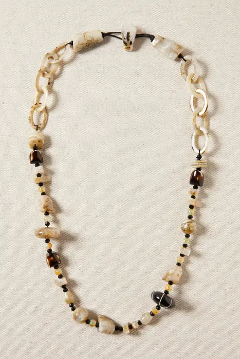 Collar largo piezas resina