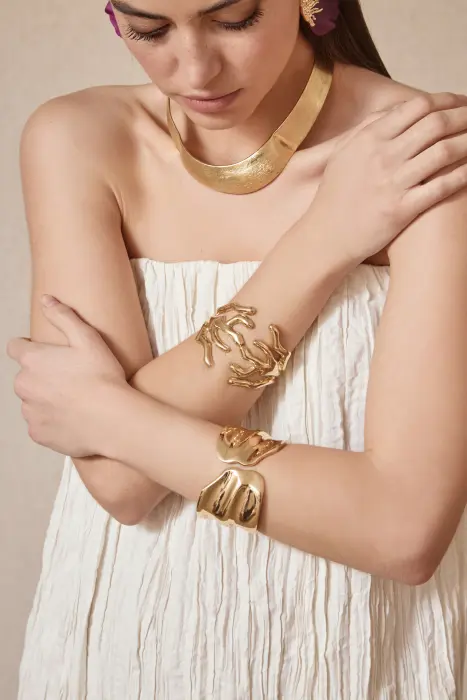 Collar de Latón con Baño