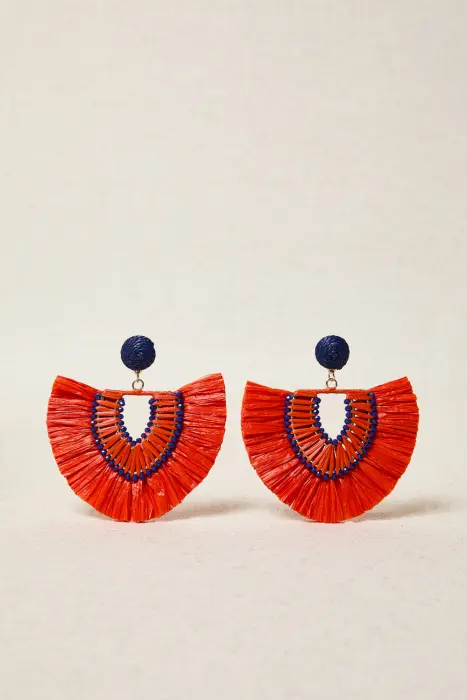 Pendiente abanico rafia