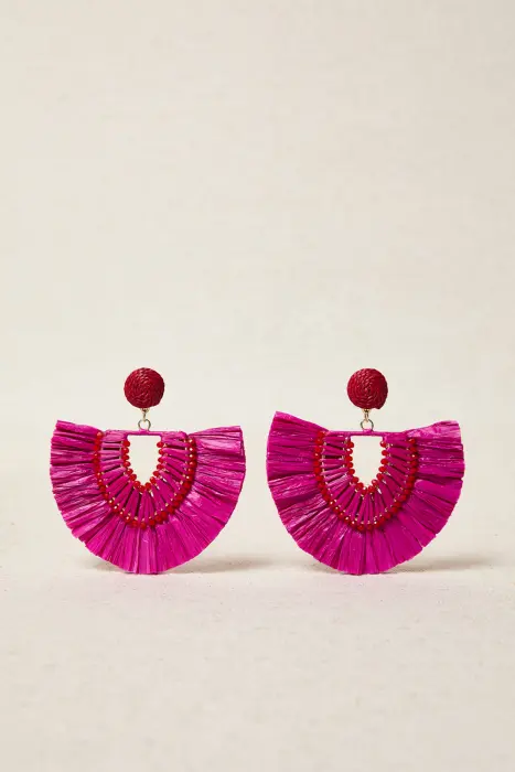 Pendiente abanico rafia