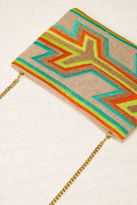 Bolso Cartera Bordado Flecha