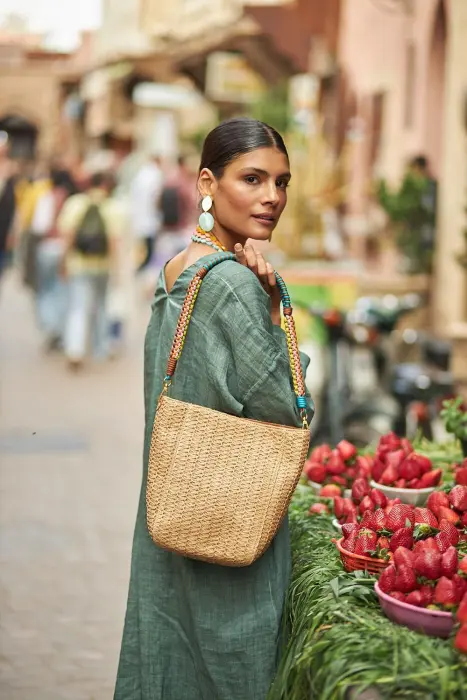 Bolso shopper de rafia trenzada