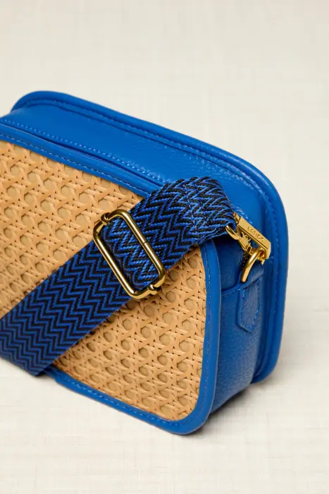 Bolso bandolera ratán