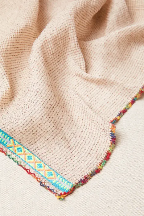 Fular ribete geometrias