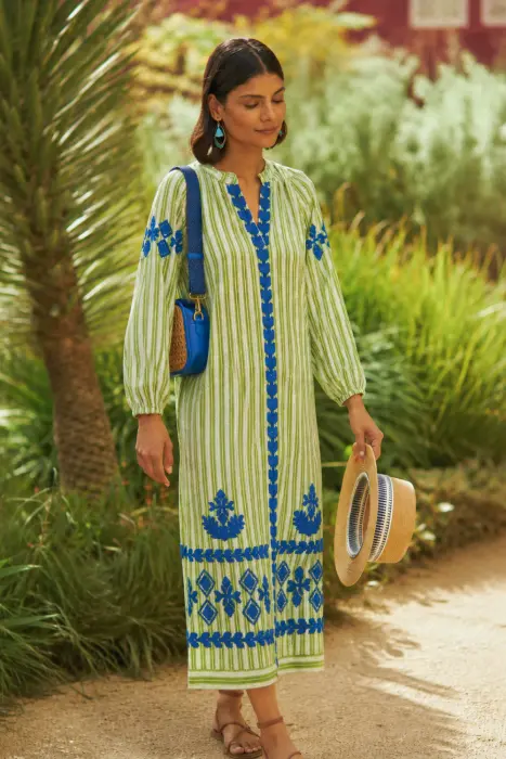 Kurta Rayas Bordada