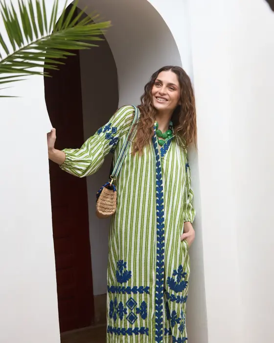 Kurta Rayas Bordada