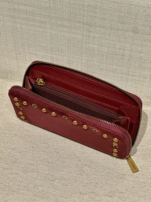 Cartera Monedero con Tachuelas