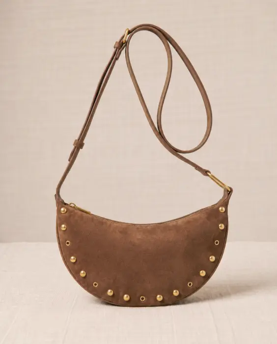 Bolso Media Luna con Tachuelas