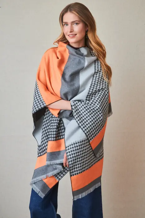 Poncho con Estampado Pata de Gallo