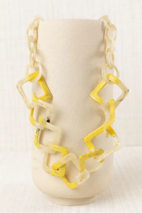 Collar Eslabones Resina Geométricos