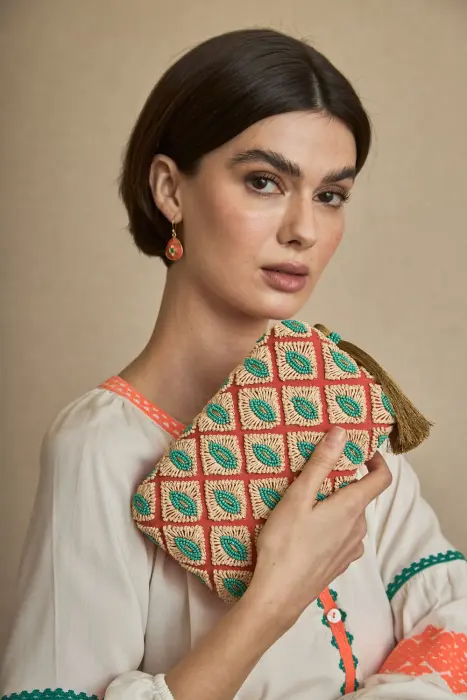 Bolso Clutch Resinas