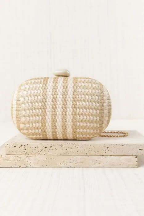 Bolso Clutch Rafia Oval