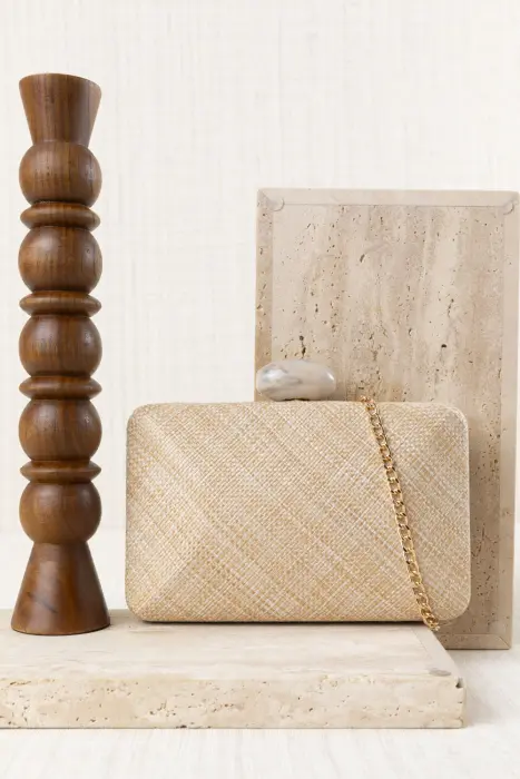 Bolso Clutch Rafia