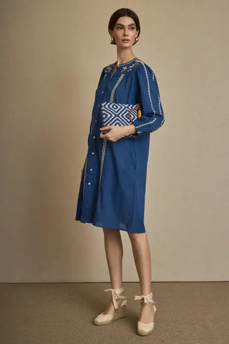 Vestido Kurta Bordado Flor