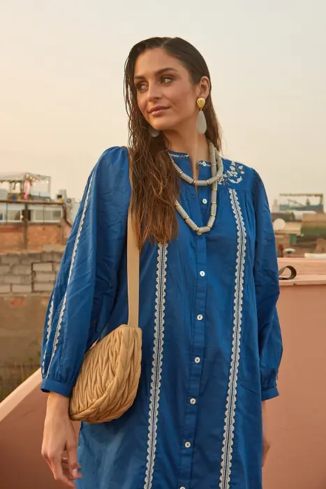 Vestido Kurta Bordado Flor