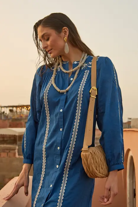 Vestido Kurta Bordado Flor