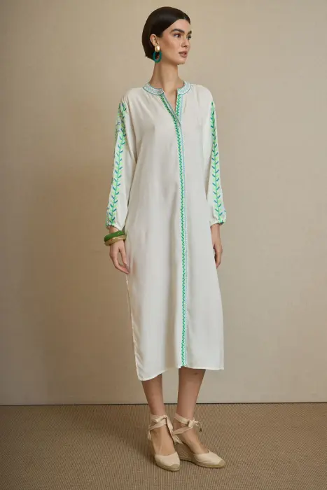 Vestido Kurta Bordado Hojas