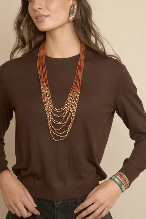 Collar Combinado Resina y Brillo