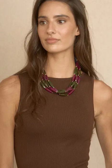 Collar Corto Resina Combinada