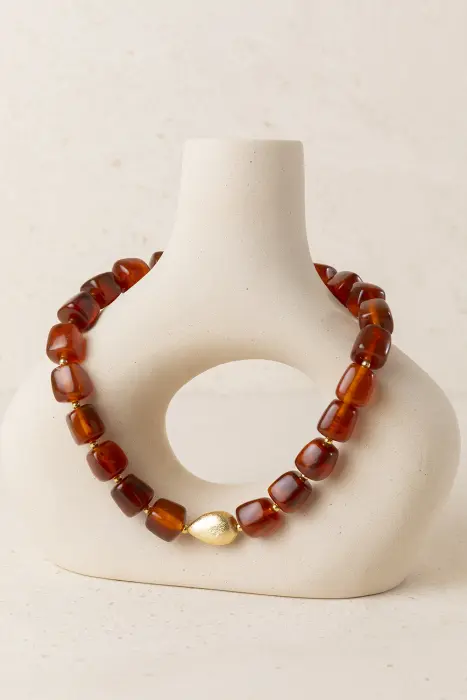Collar Corto Resina