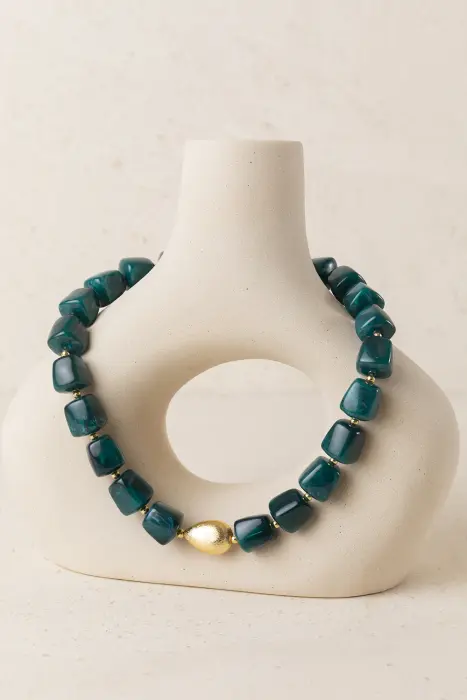 Collar Corto Resina