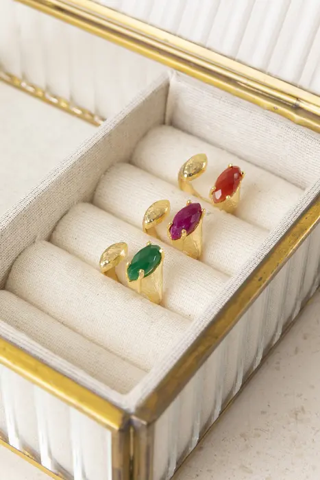 Anillo Latón y Piedra