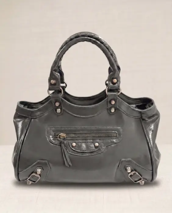 Bolso City con Tachuelas