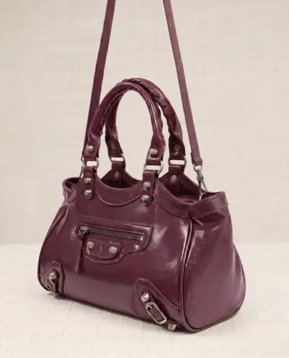 Bolso City con Tachuelas