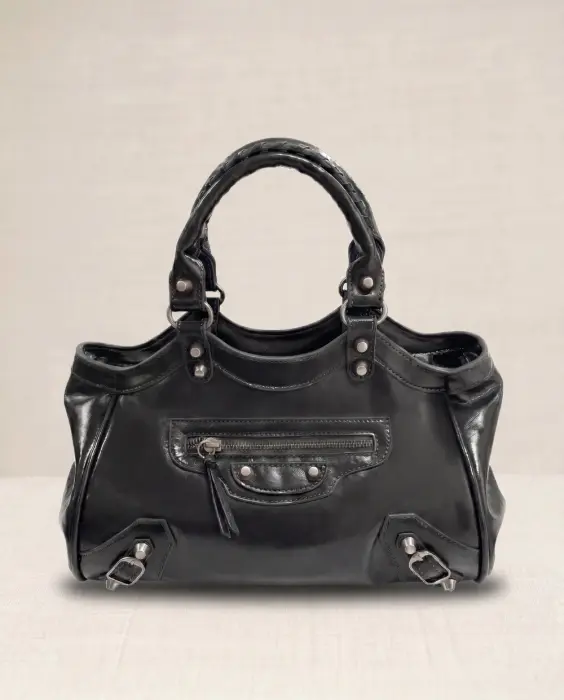 Bolso City con Tachuelas