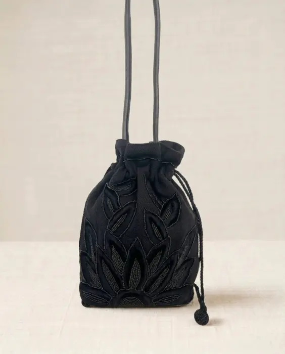 Bolso Hojas Bordadas