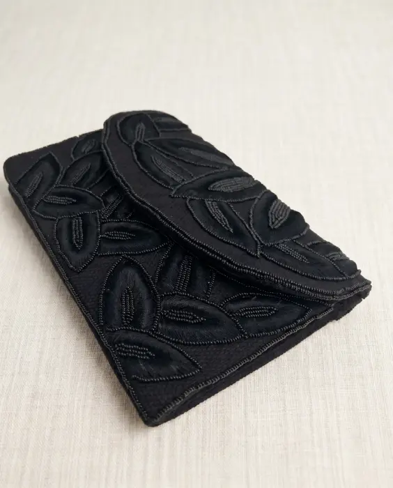 Bolso Hojas Bordadas