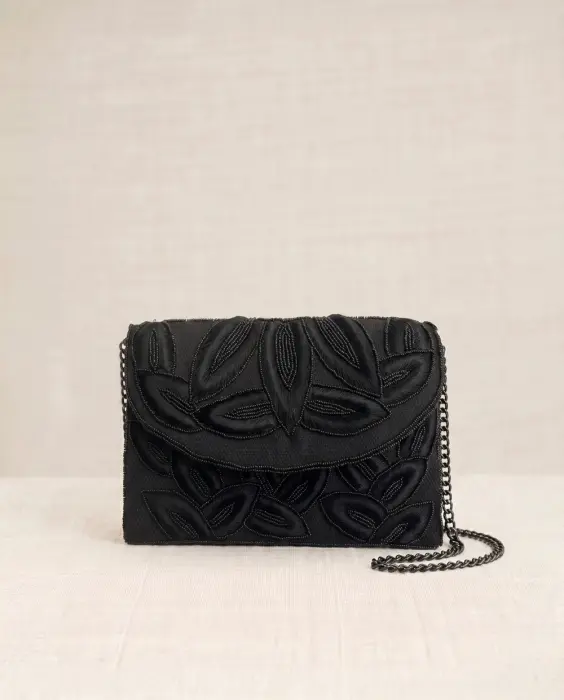 Bolso Hojas Bordadas