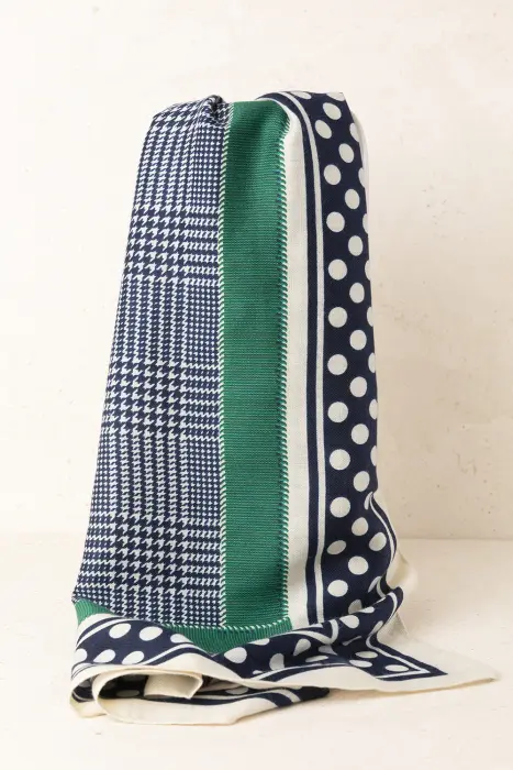 Fular Estampado Pata de Gallo