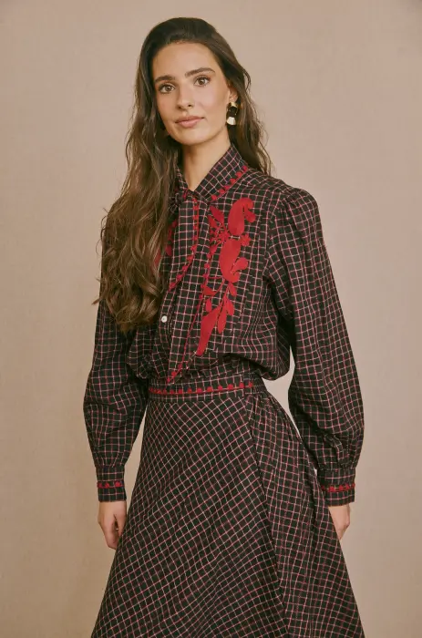 Falda Bordada